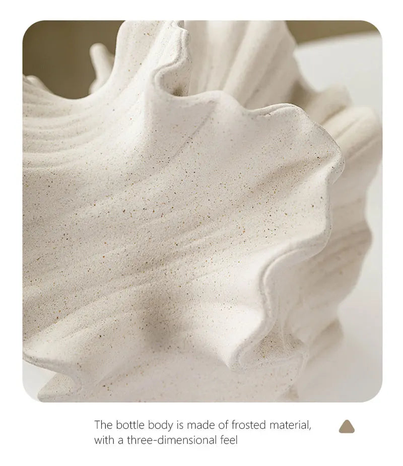 Nordic capiron ceramic coral vase
