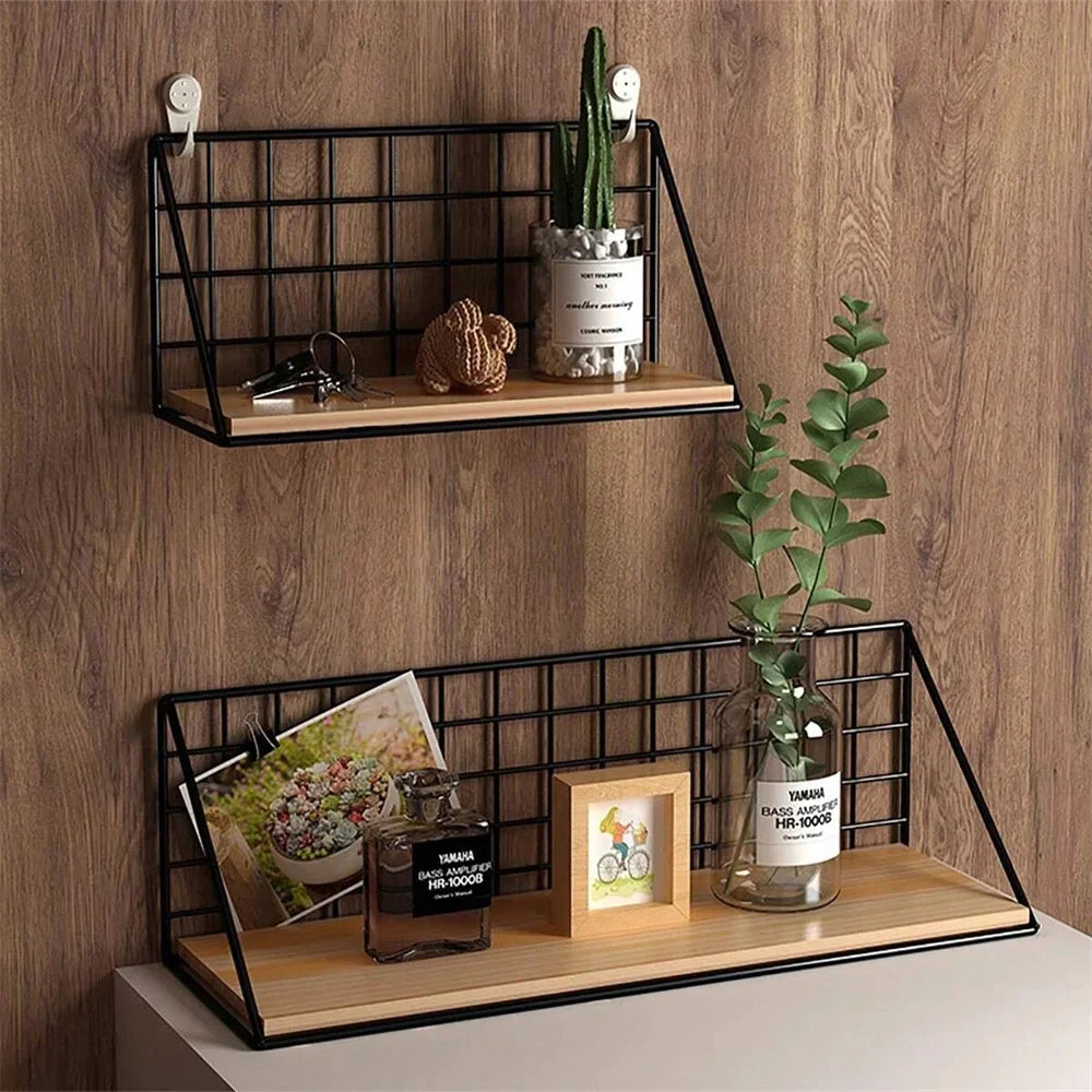 Mounted shelves for home decoration