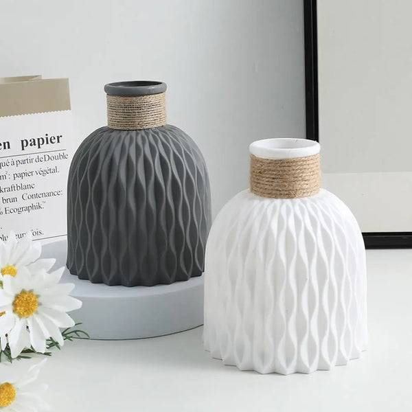 Rope plastic vase