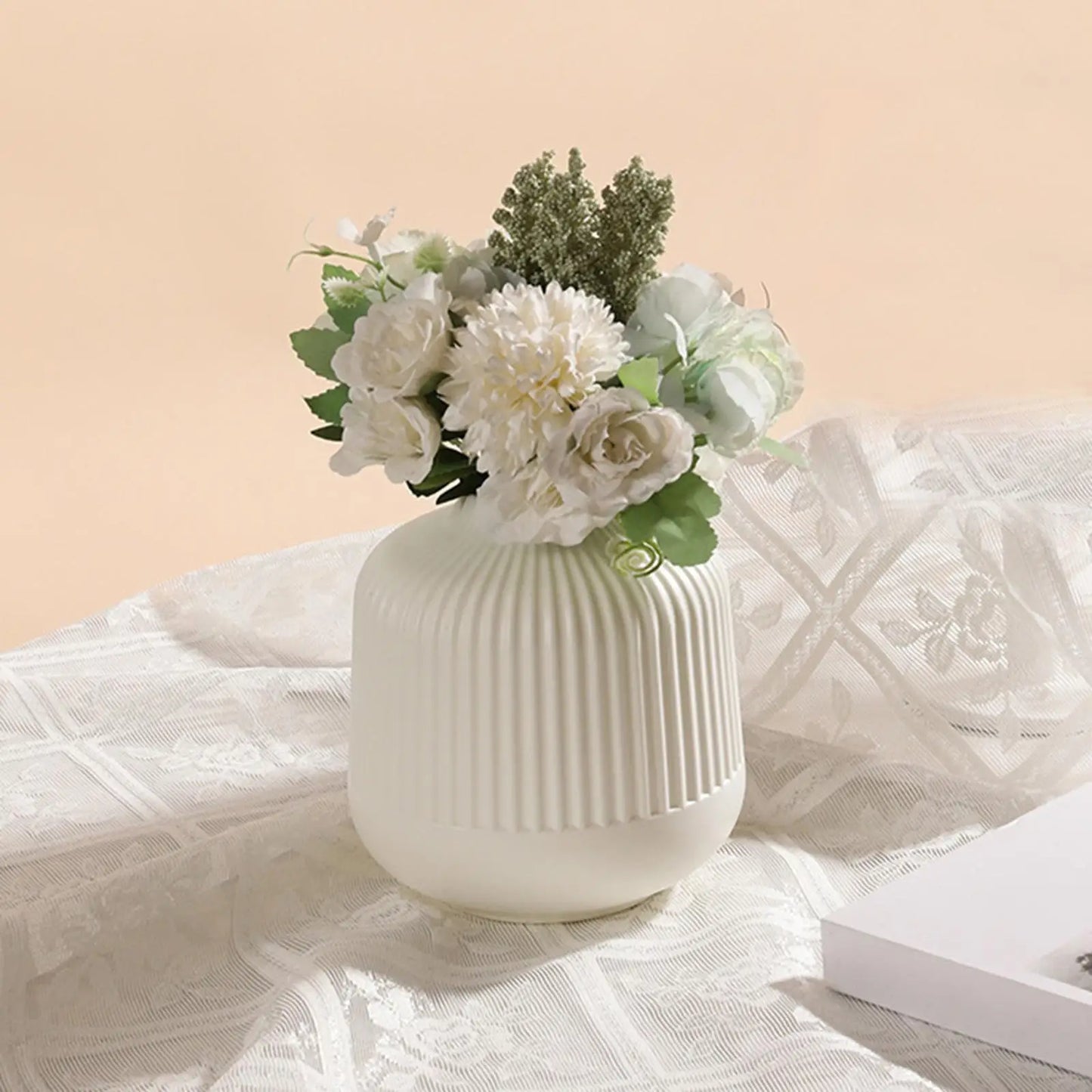 Minimalist  flower vase
